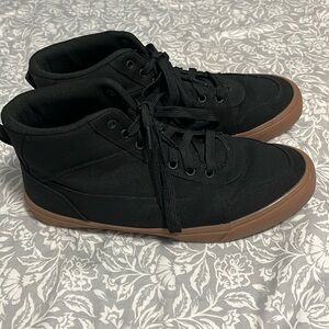 No boundaries hightop sneakers, black canvas w/ brown soles